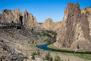 Viewpoint approaching Smith Rock