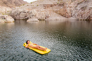 Lolo demonstrating use of float in Indian Canyon Cove