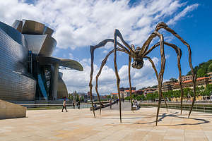 "Maman," the 30-foot spider