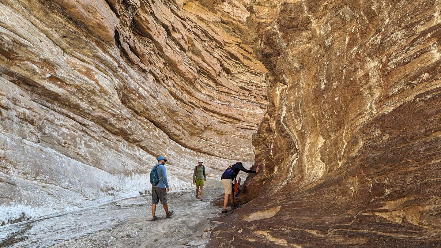 Slot canyon at Carbon Creek