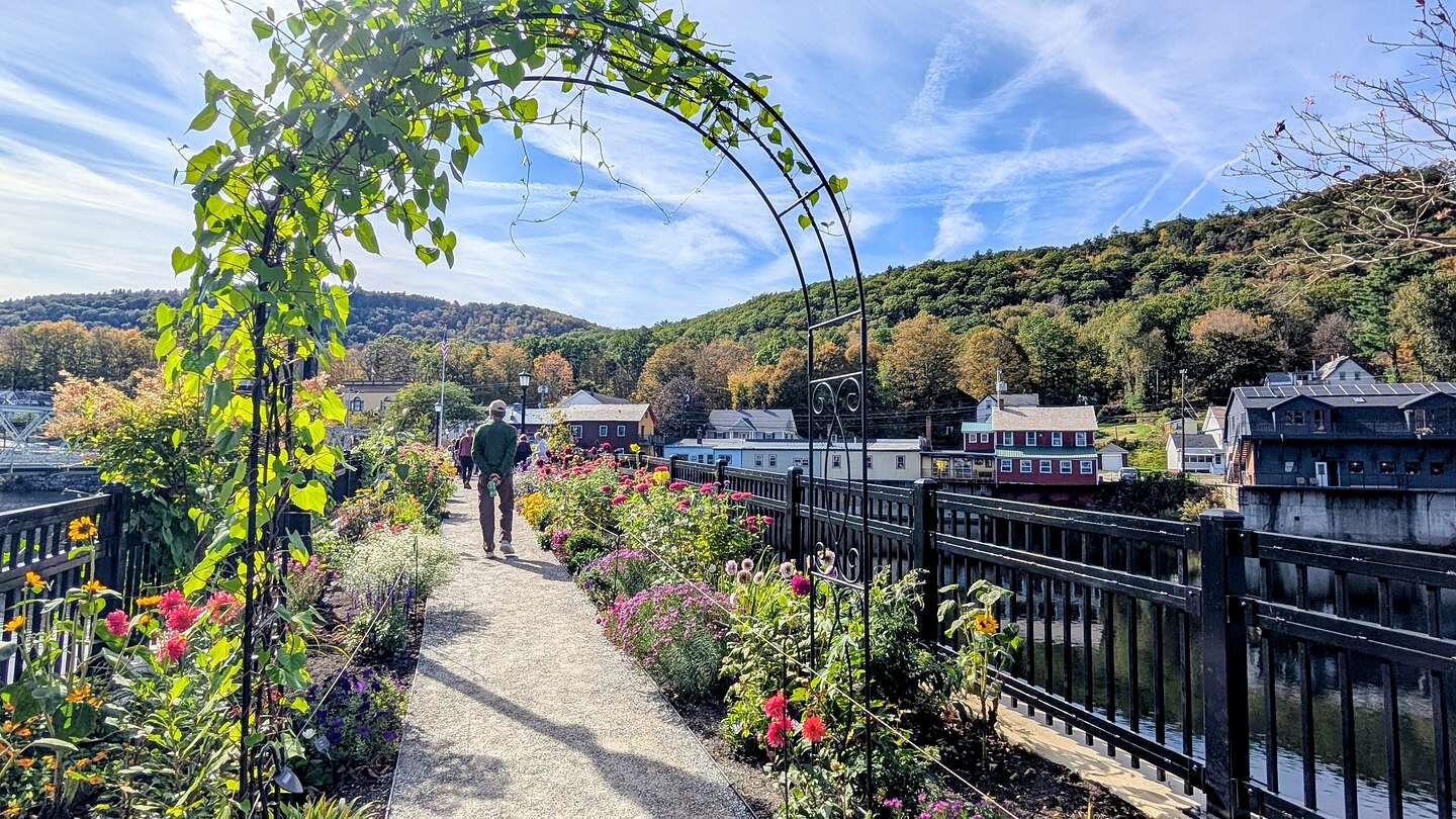 The Bridge of Flowers