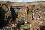 Mögáfoss in Fjaðrárgljúfur Canyon