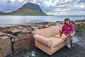 Random couch with sideview of Kirkjufell