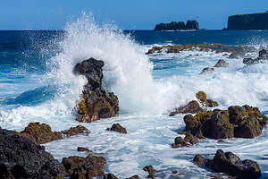 The Waves of Ke’anae Peninsula